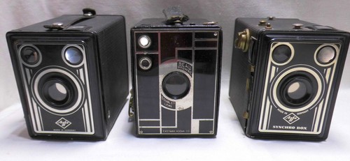 Drei alte boxkameras agfa - drei,